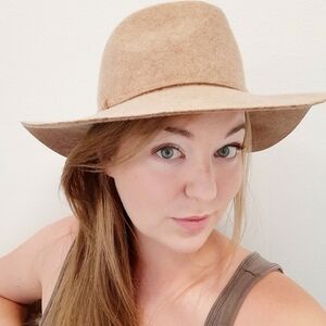 J.Crew Camel Wool Fall to Winter Hat S-M Womens J.crew winter hat camel color over | Mercari main image 2